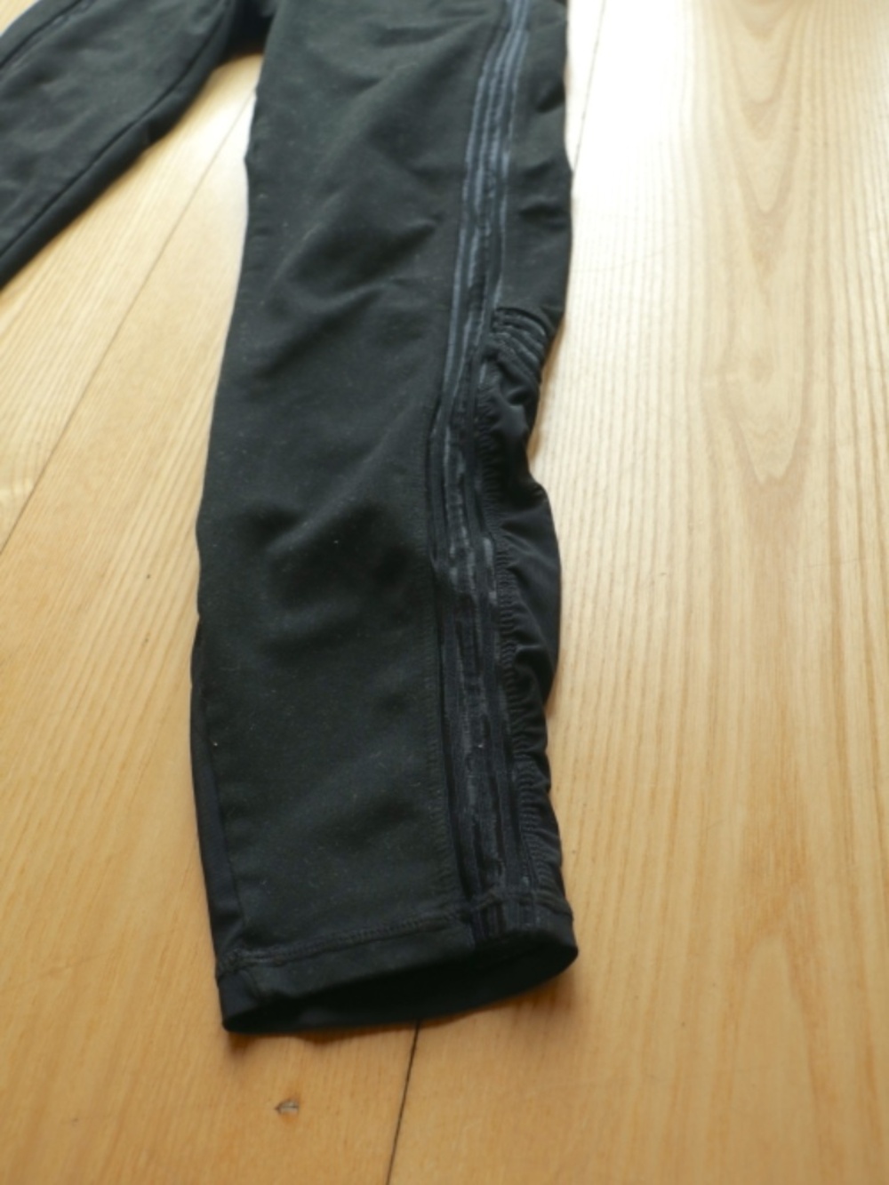 Fabletics Legging Bundle (2) - Picture 6 of 11